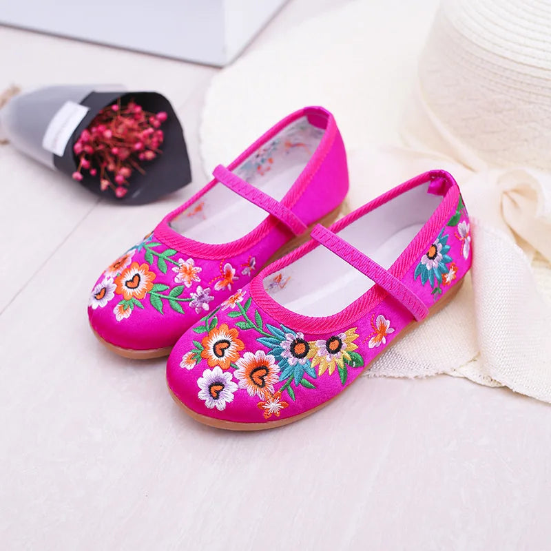 Children's Traditional Embroidery Floral Show Shoes