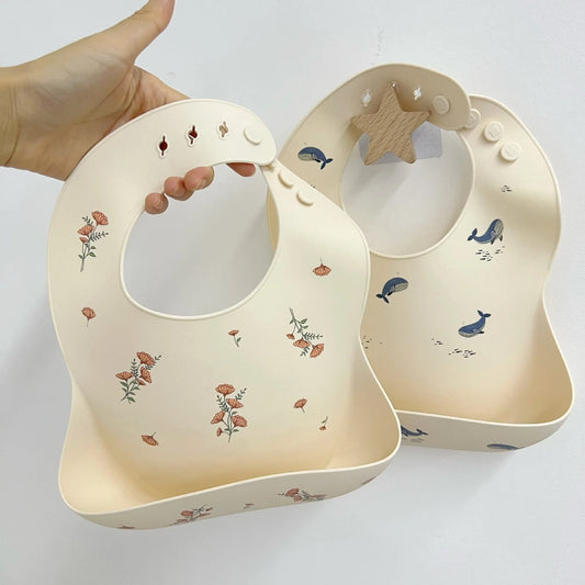 Adorable Whale Silicone Feeding Bib – Oil & Stain Resistant