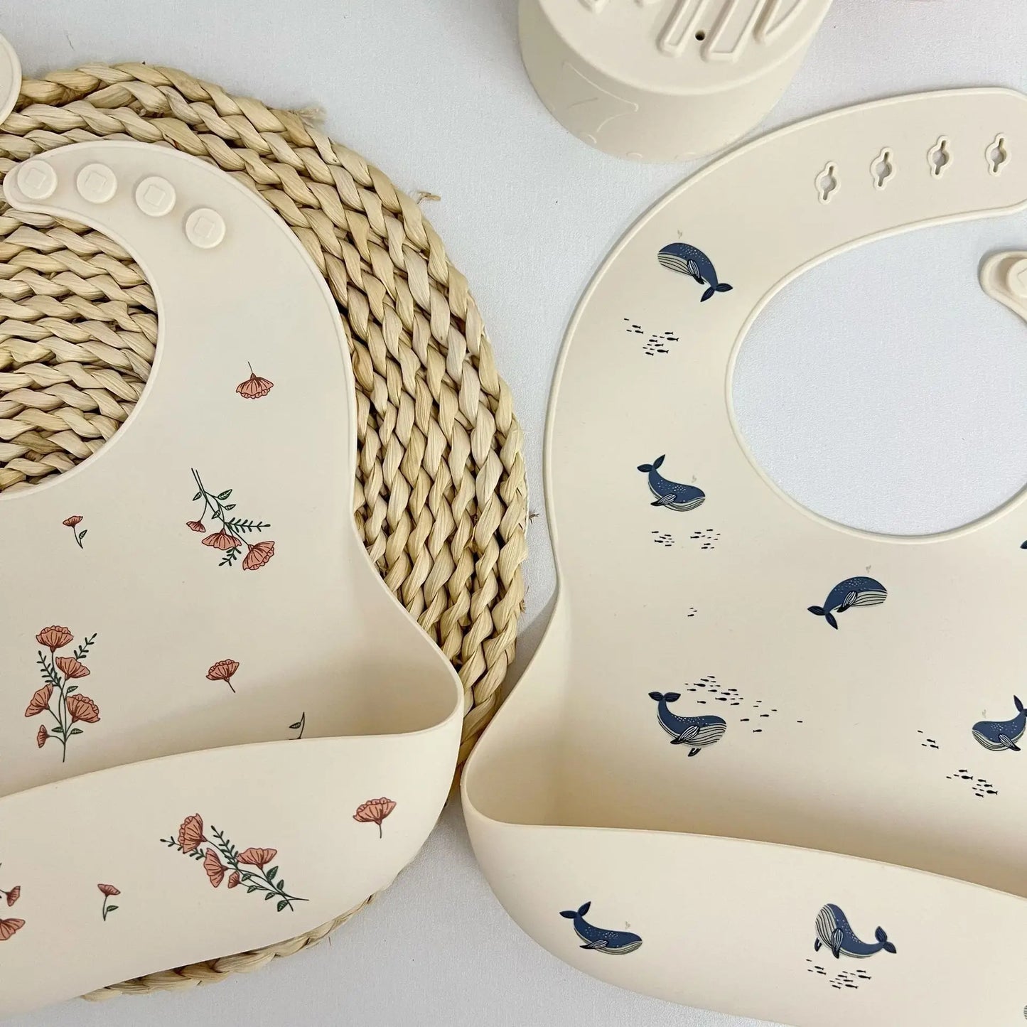 Adorable Whale Silicone Feeding Bib – Oil & Stain Resistant